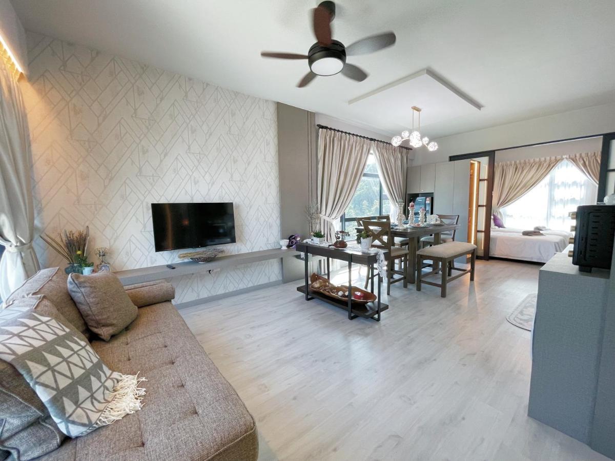 Seaside Lavender Suite Jesselton Quay Citypads Kota Kinabalu Buitenkant foto