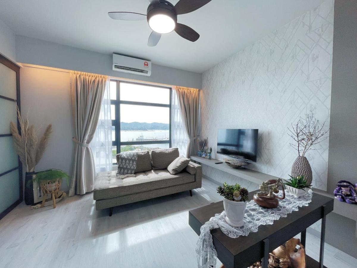 Seaside Lavender Suite Jesselton Quay Citypads Kota Kinabalu Buitenkant foto